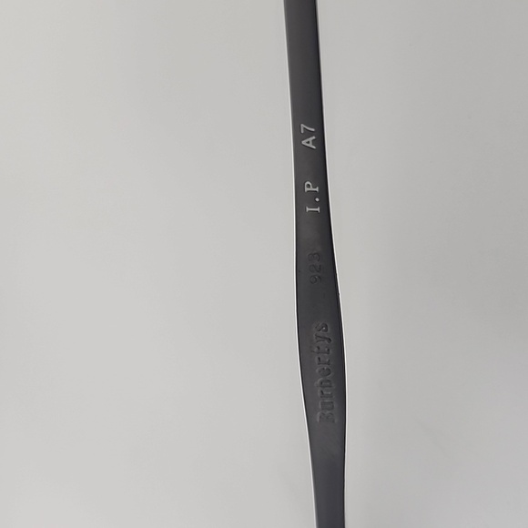 Authentic Burberrys Unisex Sunglasses - Picture 8 of 14